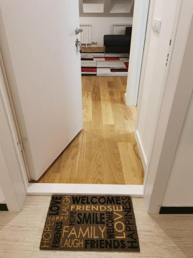 Blue Star Apartment